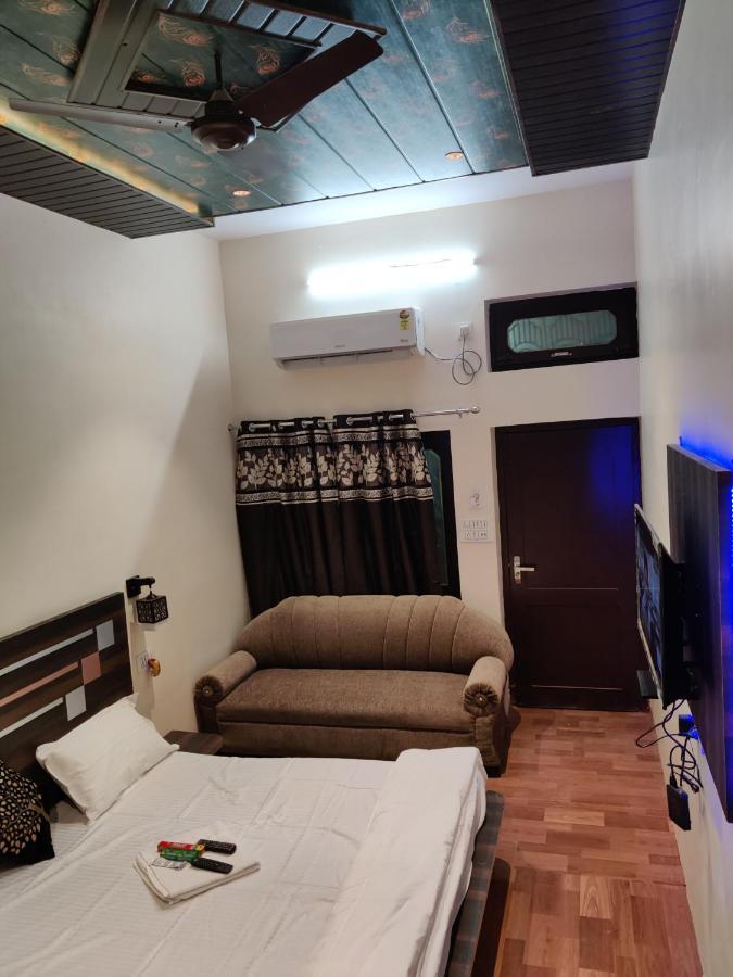 Keshav Hotel Farrukhabad Экстерьер фото