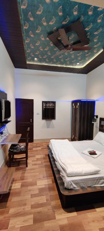 Keshav Hotel Farrukhabad Экстерьер фото