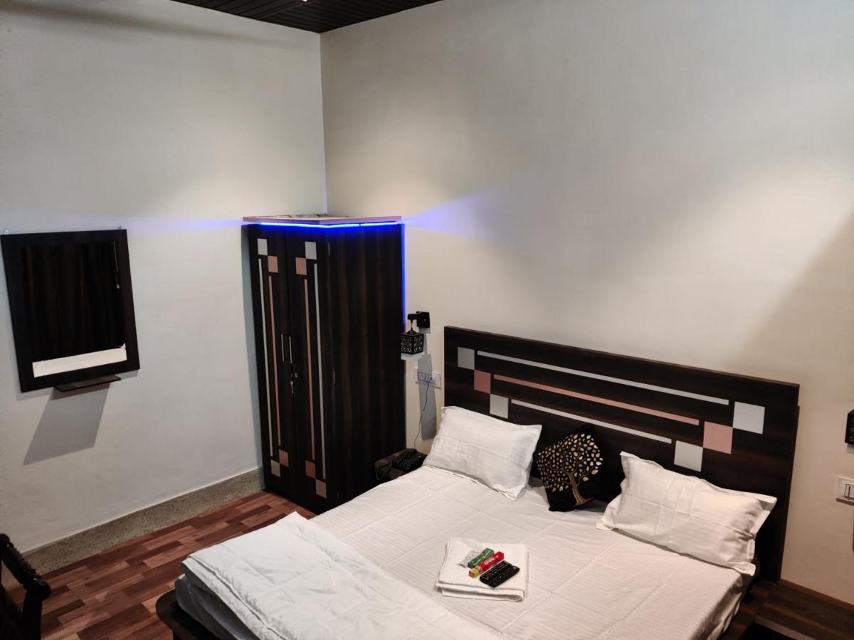 Keshav Hotel Farrukhabad Экстерьер фото