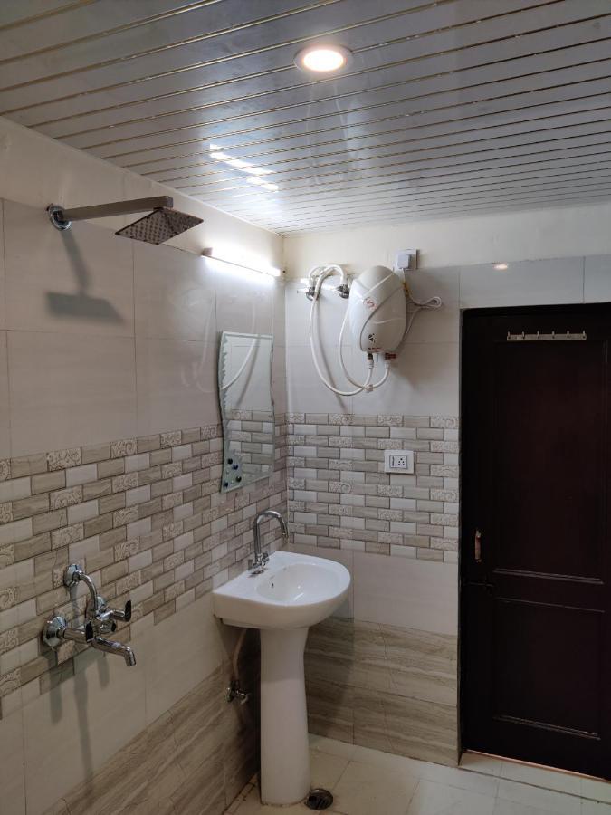 Keshav Hotel Farrukhabad Экстерьер фото