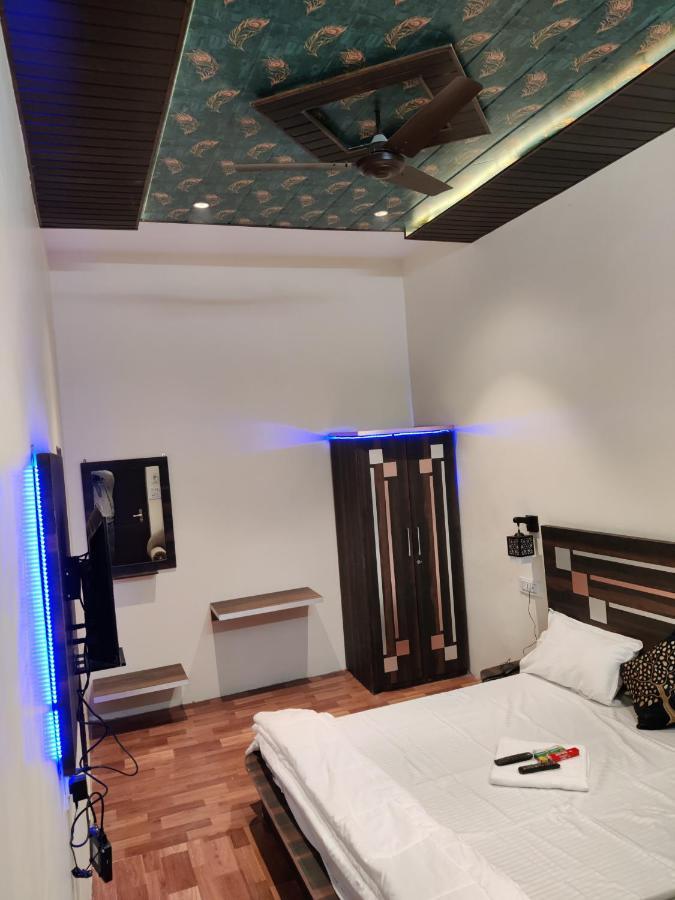 Keshav Hotel Farrukhabad Экстерьер фото