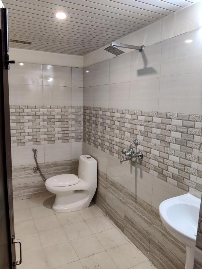 Keshav Hotel Farrukhabad Экстерьер фото